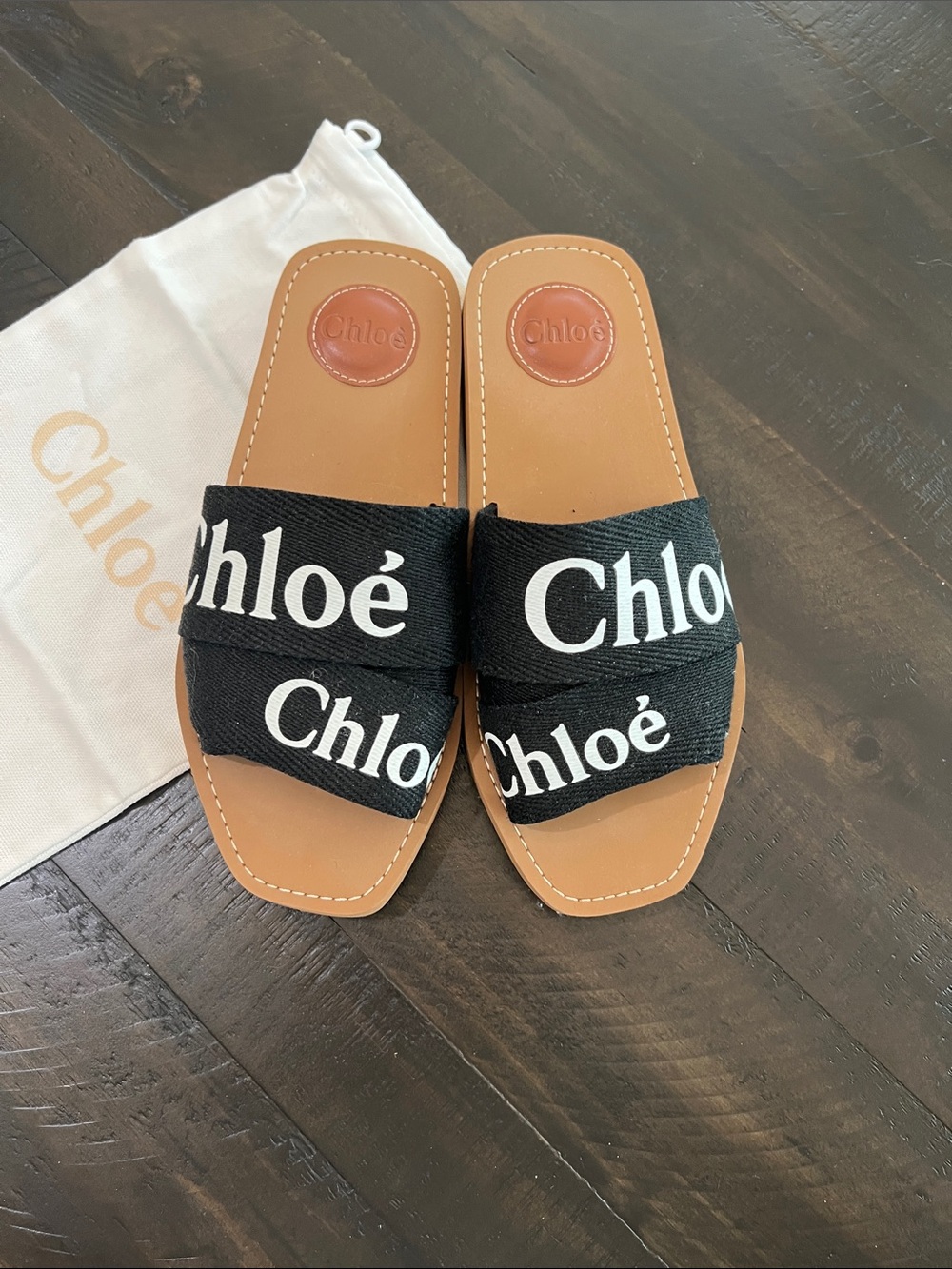 Chloé Black and Tan Logo Slide Sandals - Picture 2 of 6